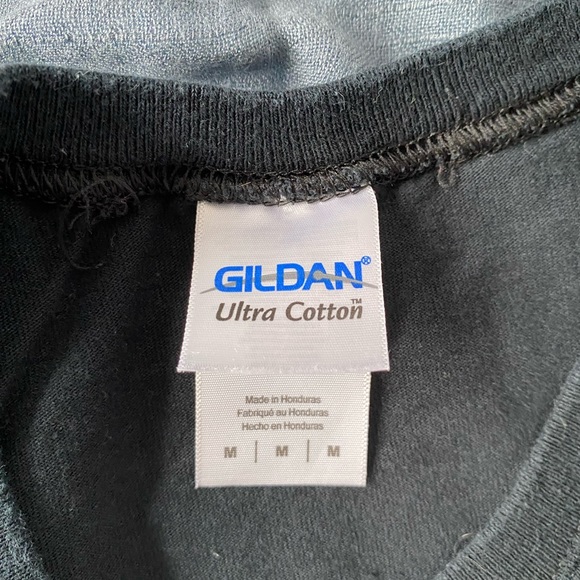 Sleeveless T-Shirt - Picture 4 of 4